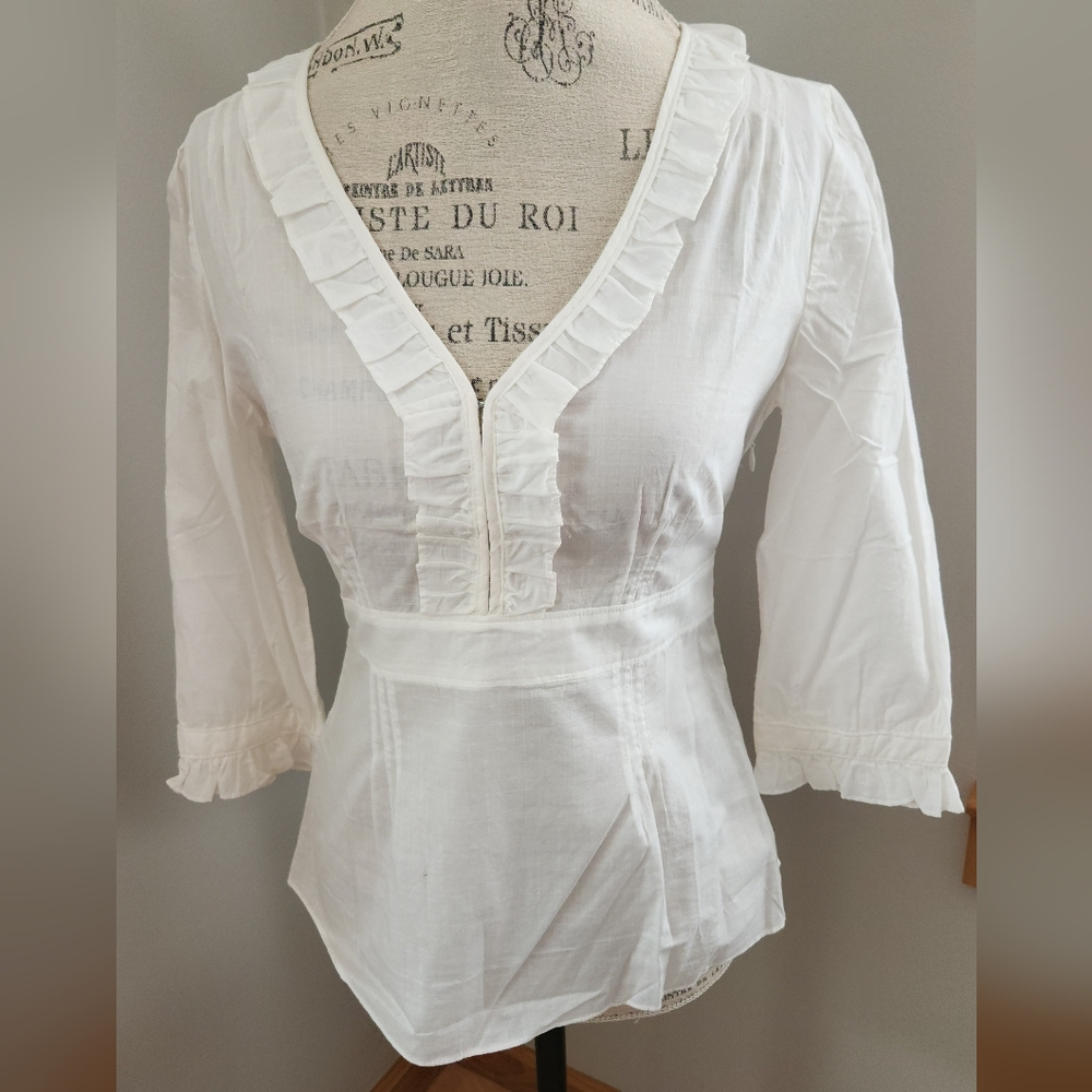 BANANA REPUBLIC Cotton White V-neck Blouse With 3/4 Sleeves In Size S